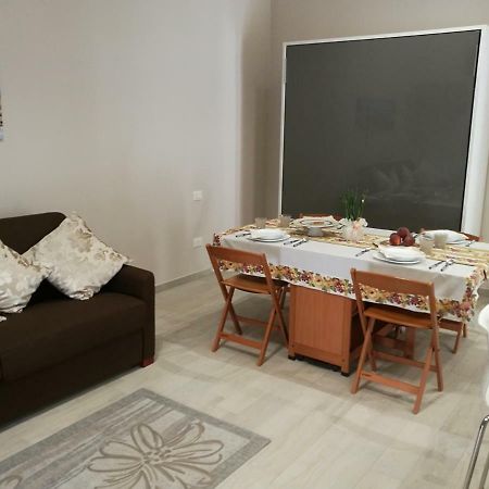 La Maison Margherita Di Savoia Buitenkant foto