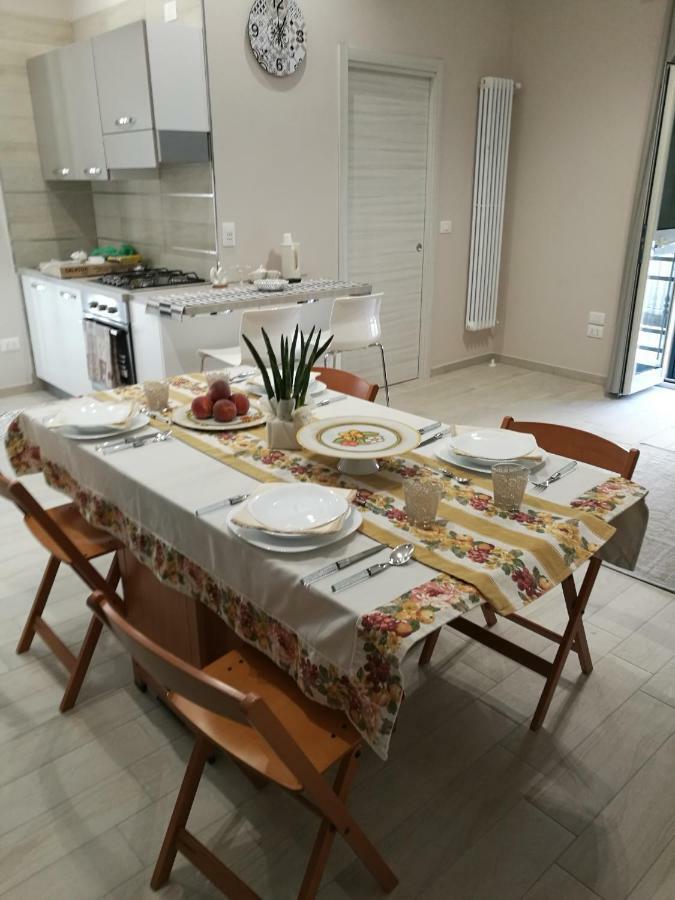 La Maison Margherita Di Savoia Buitenkant foto